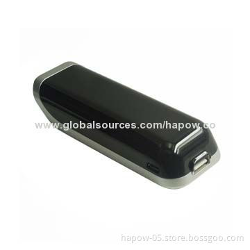 Portable Power Banks 4,000mA with Features of Feather Touch Sleek and Handy Suitable for Smartphones